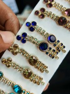 Beutiful Earings Pp 20 Rs