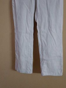 Urbanic Cream Denim Jeans - Size M