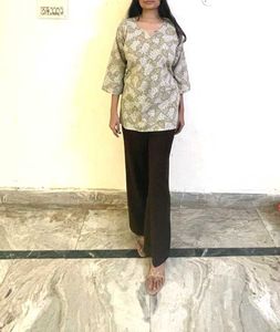 Women&#39;s Printed kurti Full Sleeve