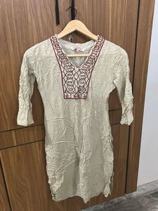 Embroidered Tunic Top