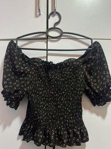 Pinteresty Black Top With Floral Print