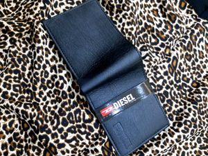 Men Black Colour Leather Wallet
