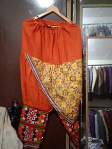 Oreenge  Dhoti Kediyu
