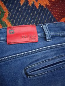 Navy Blue Ripped Men&#39;s Jeans