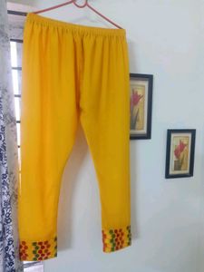 Women&#39;s Traditional Designer Kurti Set