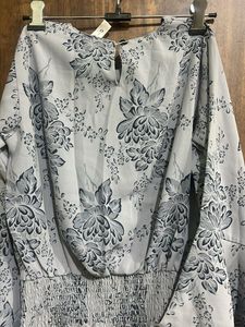 🎀Floral Print Top with bell sleeves🎀