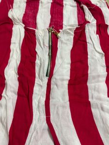 Pretty asymmetrical Striped top