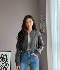 Cropped  Sweater ⬜️🩶🩶