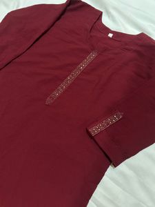Elegant Maroon Kurta with Detail