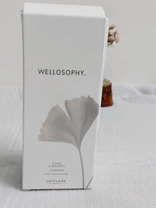 Oriflame Wellosophy Calm & Balance Cleanser