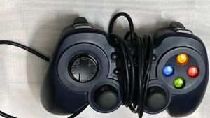 Logitech F310 Wired Gamepad (Almost New)