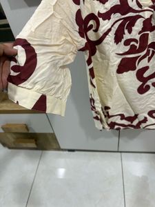 Westside Patterned V-Neck Top