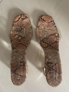 Transparent strip Heels
