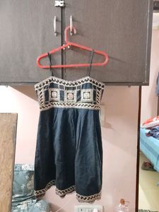 Black Spaghetti Top