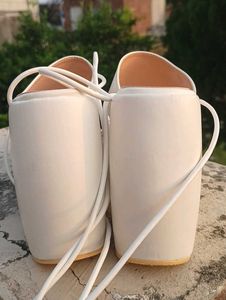 Tie- Up Chunky Heels
