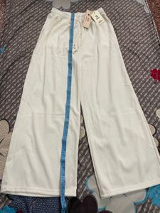 New Pretty White Pant