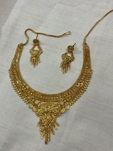 Gold Polish necklace Set With Earrings
