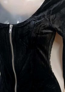 H&amp;M Front Zipper Velvet Bodycon