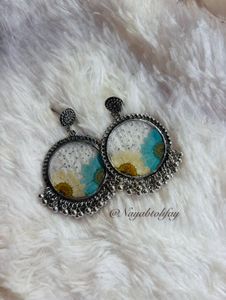 Resin Daisy 🌼Flower Earrings