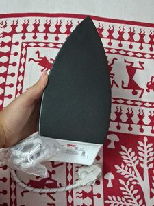 Brand New USHA Iron