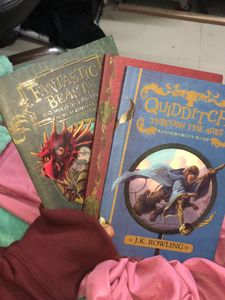 Howgwarts Library Book Collection