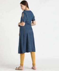 Stylish Striped Tunic Aurelia Kurti