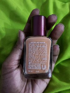 Lakme Liquid Foundation | Natural Coral