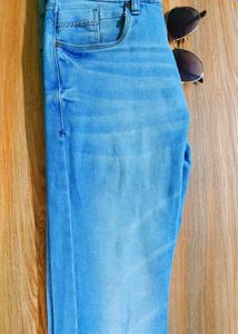 2 Jeans Black⚫ and Blue🔵 : at Just ₹ 199