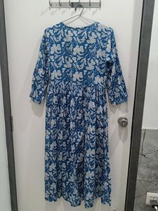 *SALE* Pretty blue