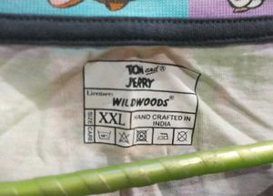 Tom &amp; Jerry Graphic Tee 💖