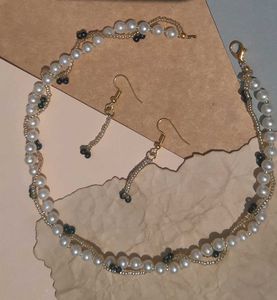Pearl Necklace And Pairing Earrings Jewelry Set