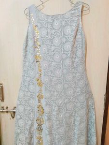 Elegant Embroidered Gown💙🌈