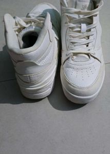 Vintage White High-Top Sneakers