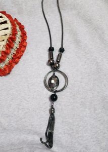 Black Metallic Imitation Stylish Neckpiece - 1 Pc