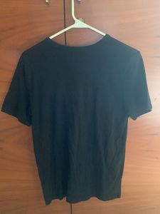 GAP Black Logo Tee - Size M