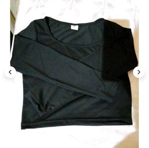 Black Long Sleeve Crop Top