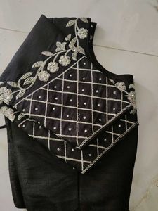 Beutiful Black 🖤 Colour Ready-made Blouse