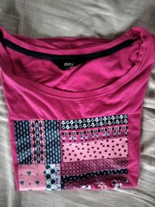 Pink Casual T-shirt : XL