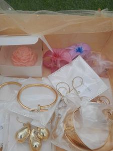 Jewellery Hamper