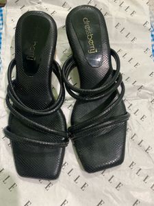 Dressberry Black Heels