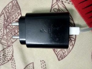 SAMSUNG MOBILE CHARGER TYPE C 30 WATT