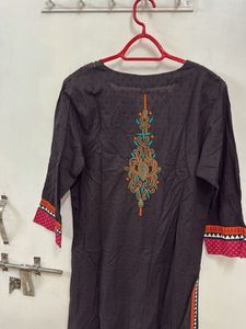 Printed Embroidered Kurti On Chikankari Fabric