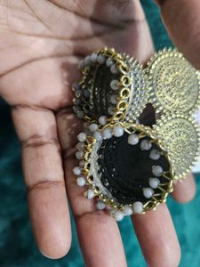 2 Jhumkis