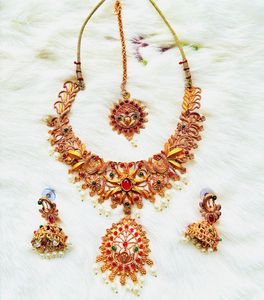 Beautiful Traditional Necklace Set