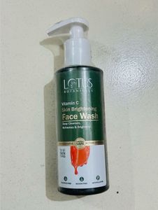 Lotus Botanicals Skincare Kit