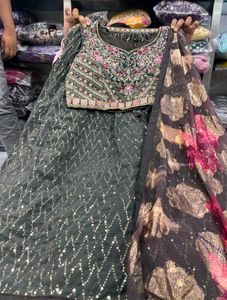 🔥 Designer Grey Lahenga 🔥