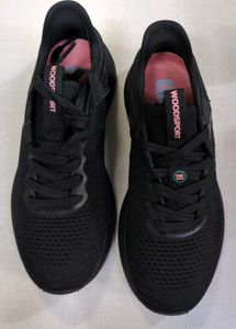 Women&#39;s Woodland Black Sneakers size 4 / 37 🥂🔥