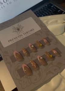 Press On  Nails