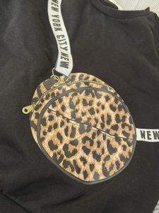 New H&amp;M Sweatshirt With Bag Design