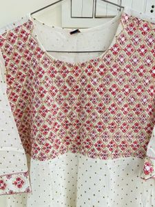 Beautiful White And Pink Kurta